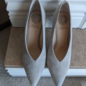 Vince Camuto size 6 heels